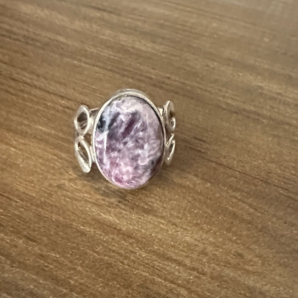Elegant 925 Silver and Purple Women's Ring size 7 1/2 - Picture 5 of 6